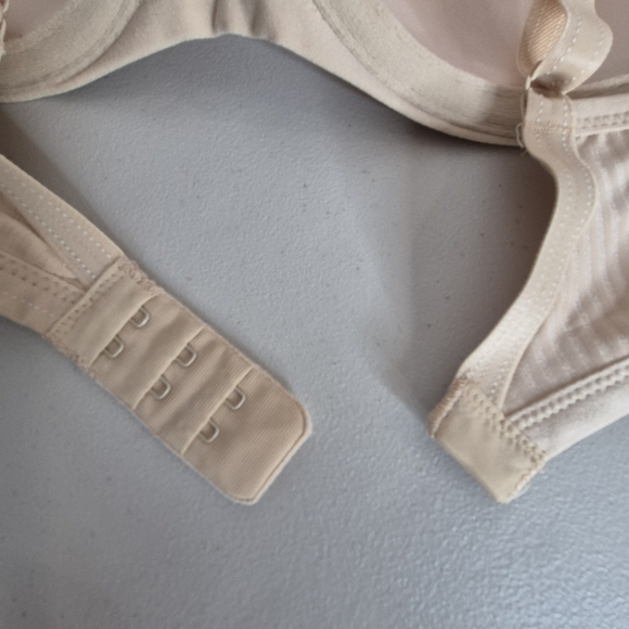 Freya Idol Underwire Moulded Balcony Seam Free T-Shirt Bra in Nude - Size 38C - Picture 9 of 16